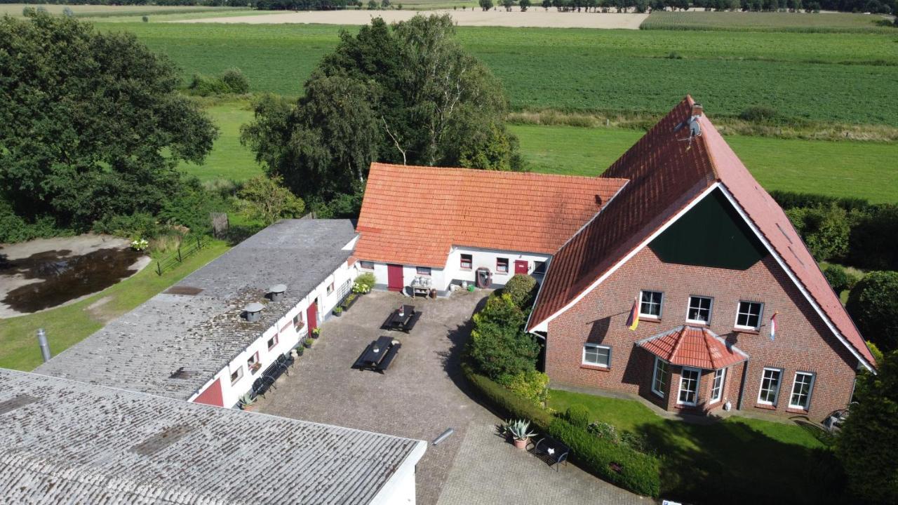 Ferienbauernhof De Slaaphoeve 엠리크하임 외부 사진