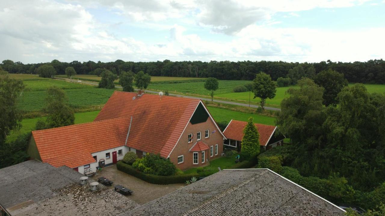 Ferienbauernhof De Slaaphoeve 엠리크하임 외부 사진